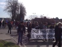Nella foto - Laboratorio Sociale Alessandria