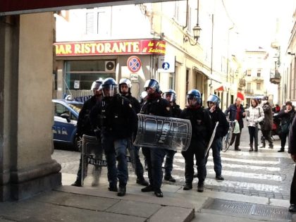 Nella foto - Laboratorio Sociale Alessandria