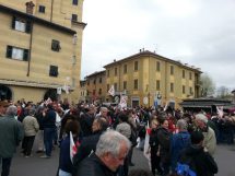 Nella foto - Laboratorio Sociale Alessandria