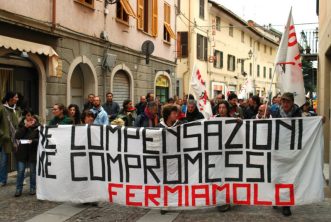 Nella foto - Laboratorio Sociale Alessandria