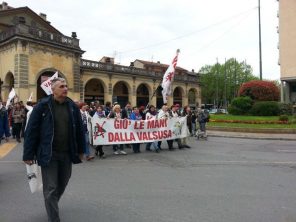 Nella foto - Laboratorio Sociale Alessandria
