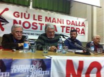 Nella foto - Laboratorio Sociale Alessandria