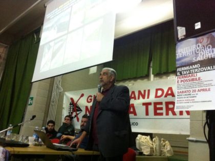 Nella foto - Laboratorio Sociale Alessandria