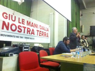 Nella foto - Laboratorio Sociale Alessandria