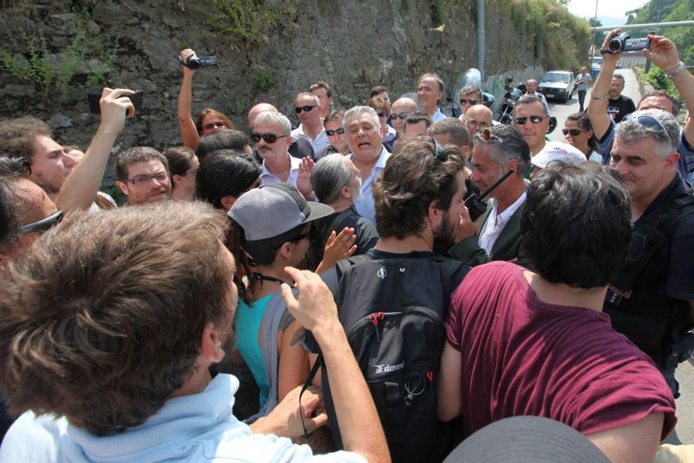 Nella foto - Laboratorio Sociale Alessandria