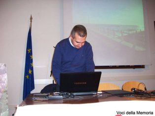 Nella foto - Laboratorio Sociale Alessandria