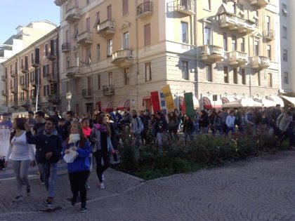 Nella foto - Laboratorio Sociale Alessandria