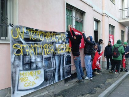 Nella foto - Laboratorio Sociale Alessandria