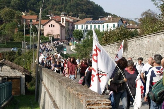 Nella foto - Laboratorio Sociale Alessandria