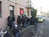 Nella foto - Laboratorio Sociale Alessandria