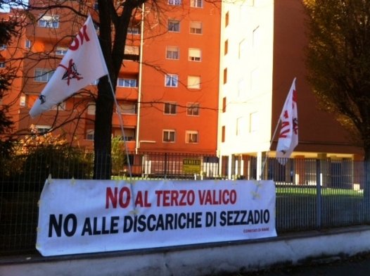 Nella foto - Laboratorio Sociale Alessandria