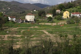 Nella foto - Laboratorio Sociale Alessandria