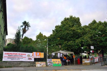 Nella foto - Laboratorio Sociale Alessandria