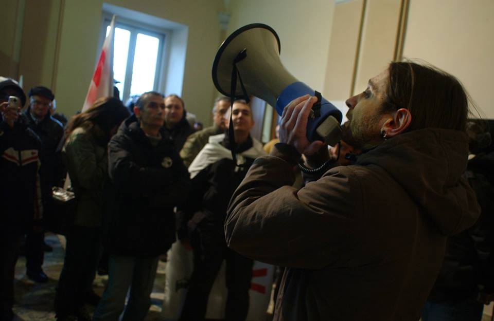 Nella foto - Laboratorio Sociale Alessandria