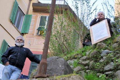 Nella foto - Laboratorio Sociale Alessandria