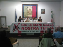 Nella foto - Laboratorio Sociale Alessandria