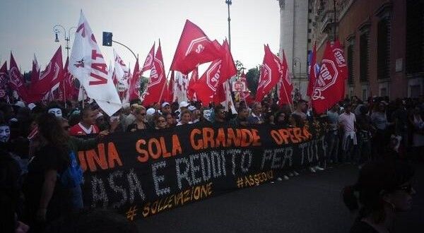 Nella foto - Laboratorio Sociale Alessandria