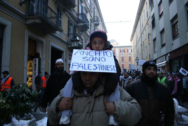 Alessandria – Oltre 1000 persone manifestano in solidarietà con la Palestina