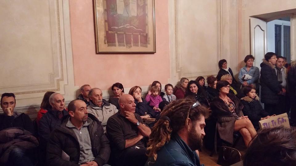 Nella foto - Laboratorio Sociale Alessandria