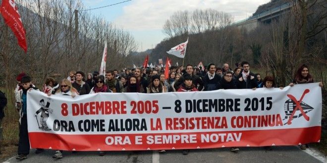 Nella foto - Laboratorio Sociale Alessandria