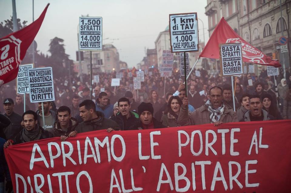 Nella foto - Laboratorio Sociale Alessandria