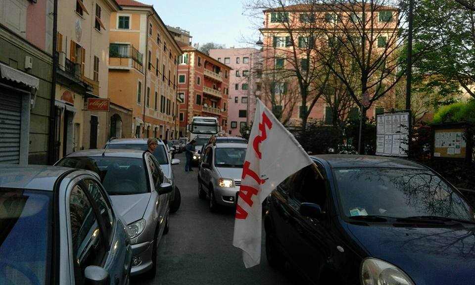 Nella foto - Laboratorio Sociale Alessandria