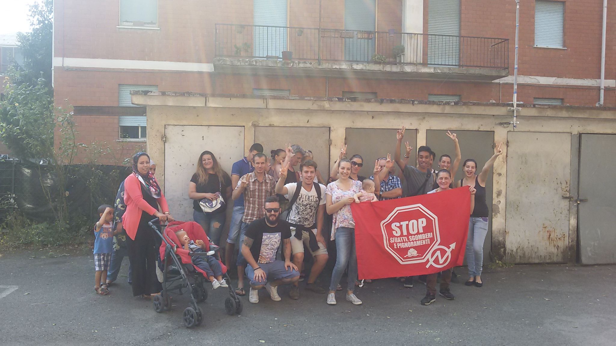 Nella foto - Laboratorio Sociale Alessandria