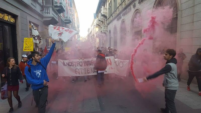 Studenti in piazza contro la “buona scuola” di Renzi