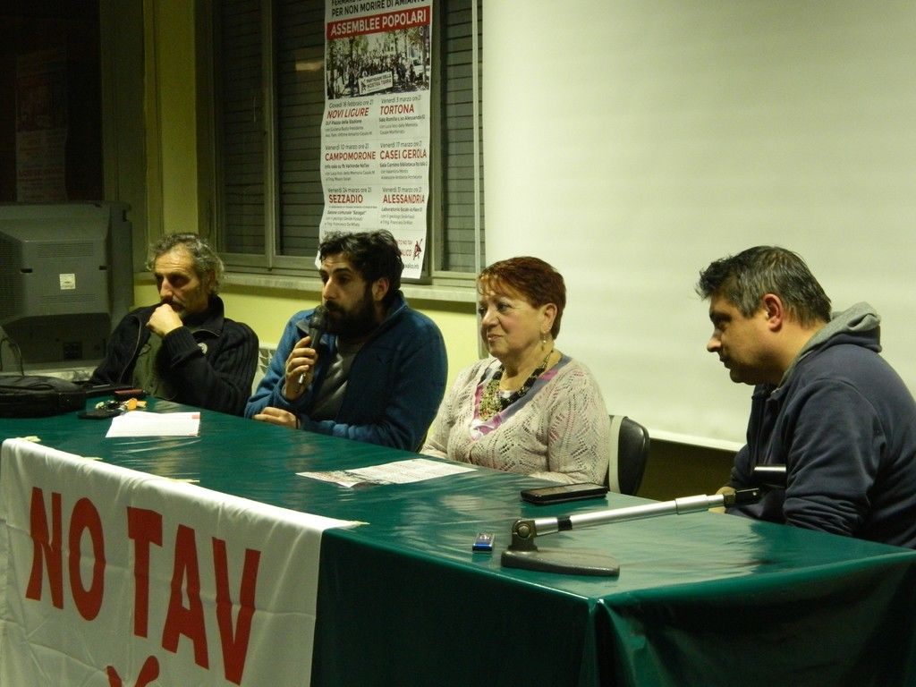 Nella foto - Laboratorio Sociale Alessandria