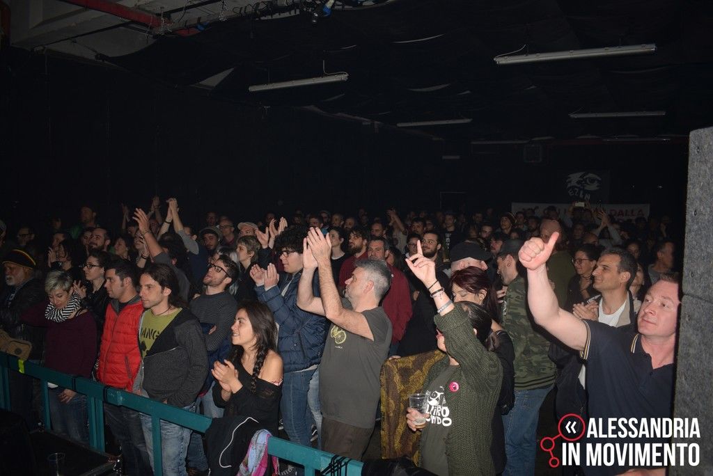 Nella foto - Laboratorio Sociale Alessandria