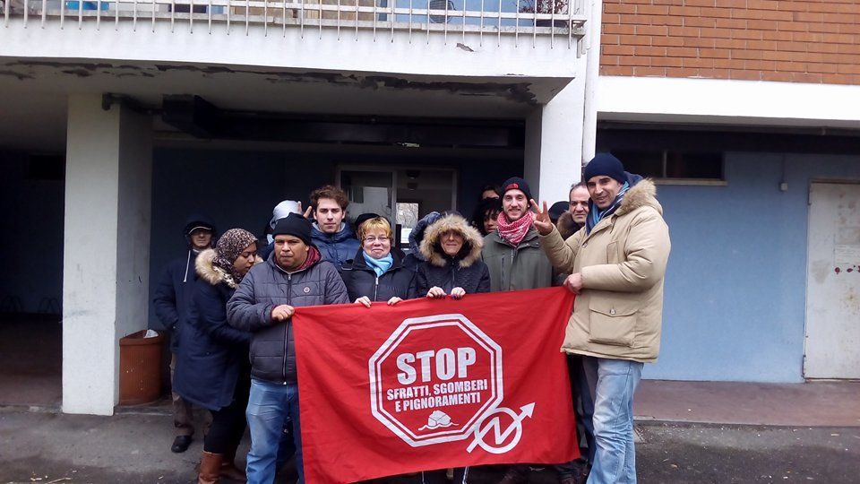 Nella foto - Laboratorio Sociale Alessandria