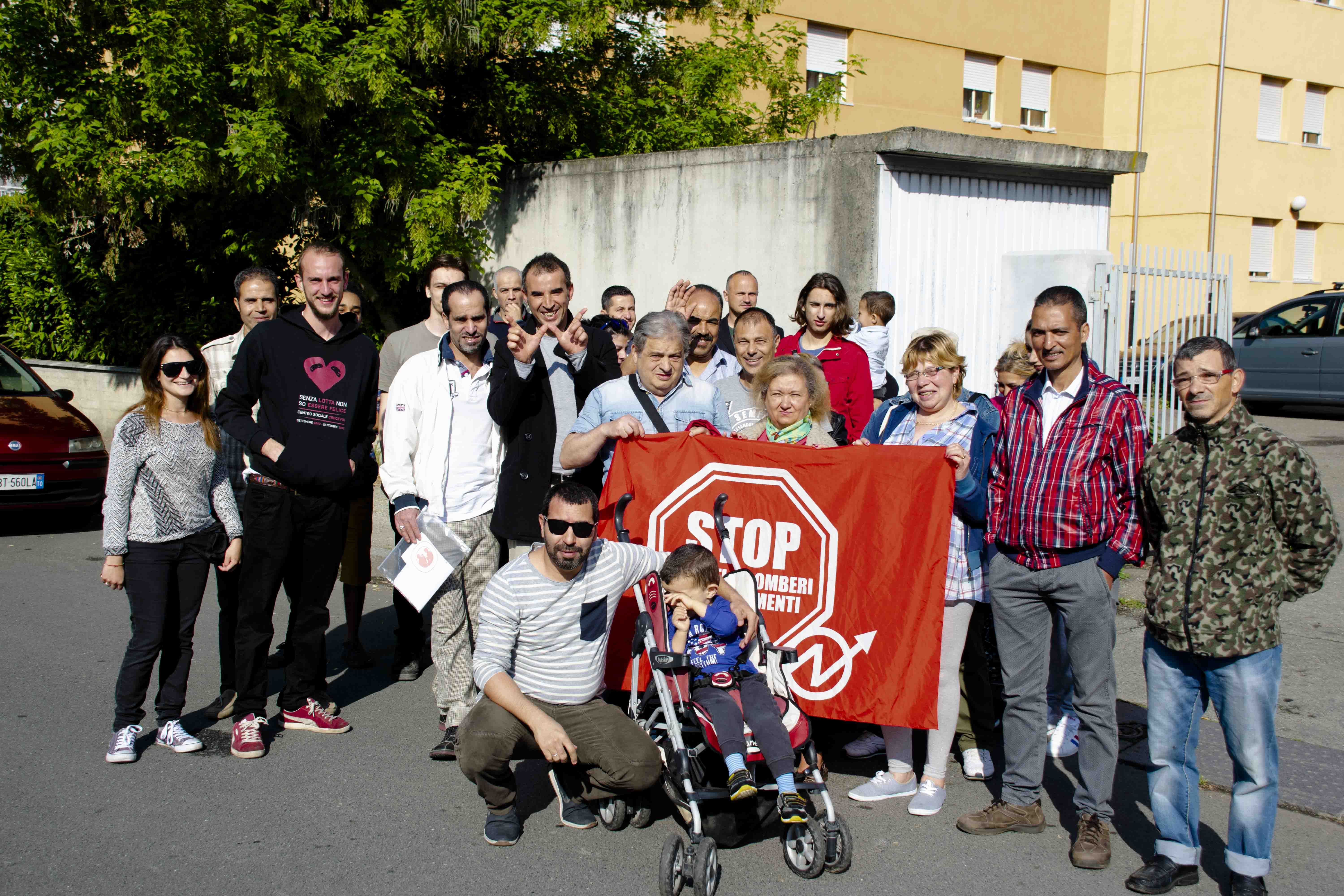 Nella foto - Laboratorio Sociale Alessandria