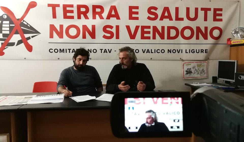 Nella foto - Laboratorio Sociale Alessandria