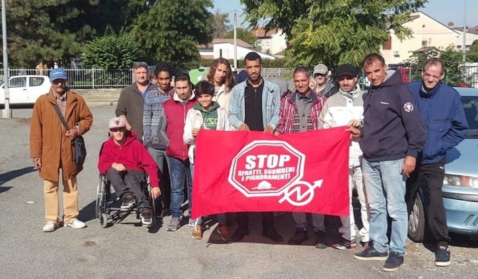 Nella foto - Laboratorio Sociale Alessandria