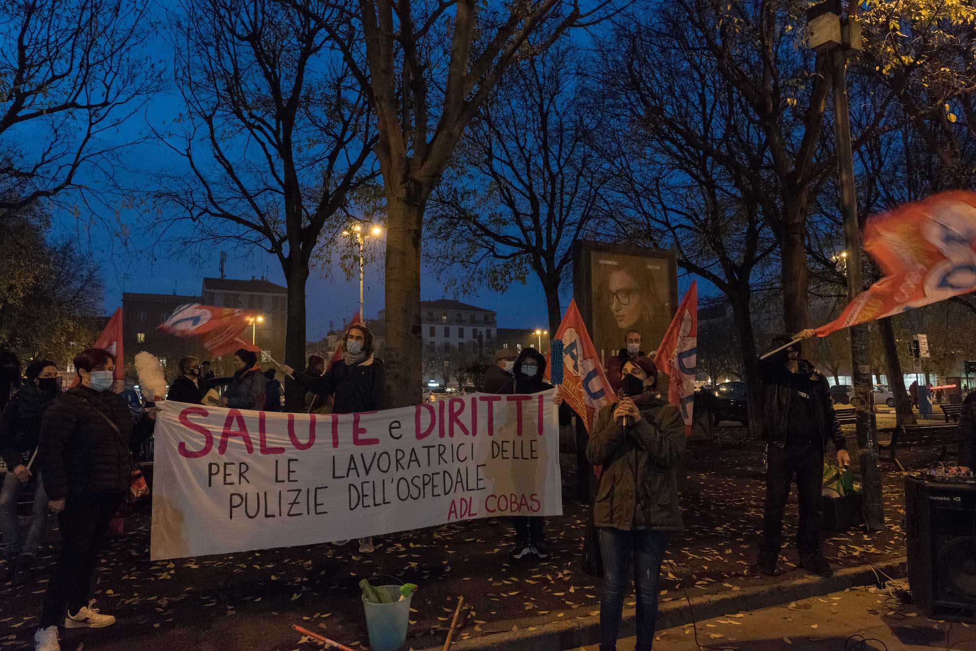 Nella foto - Laboratorio Sociale Alessandria