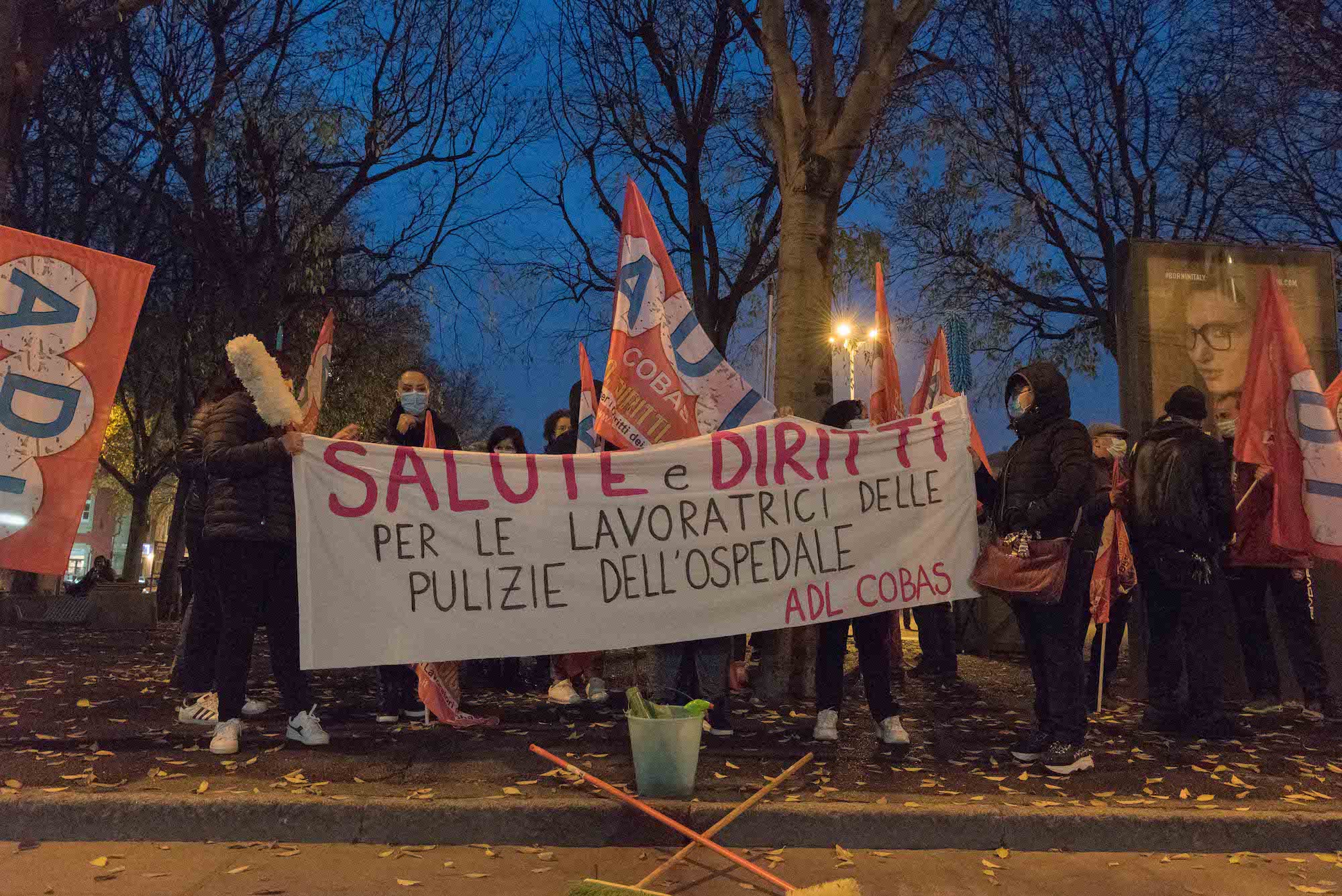 Nella foto - Laboratorio Sociale Alessandria