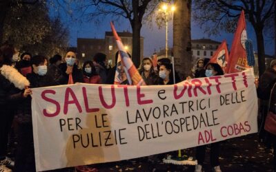Le pulitrici dell’ospedale di Alessandria tornano a manifestare per i tamponi