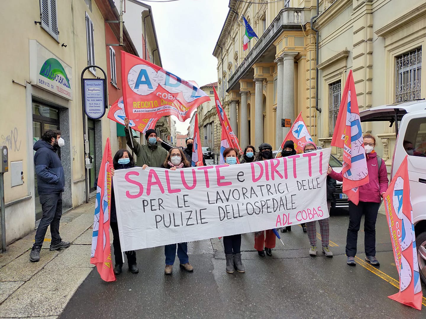 Nella foto - Laboratorio Sociale Alessandria