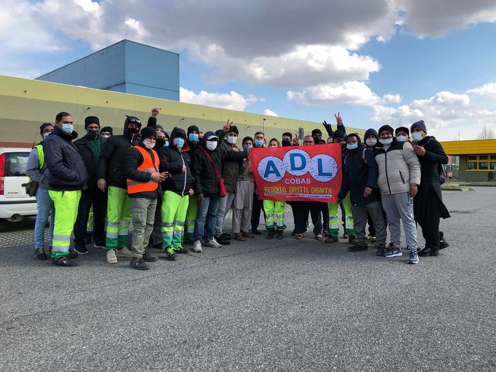 Nella foto - Laboratorio Sociale Alessandria